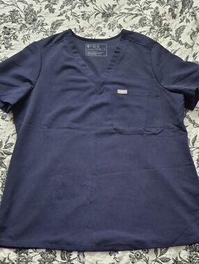 Figs Womens Navy V-Neck Scrub Top with Chest Pocket